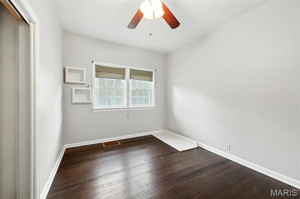 St Louis, Missouri 63114, United States, 3 Bedrooms Bedrooms, ,2 BathroomsBathrooms,Residential,Pending,189908