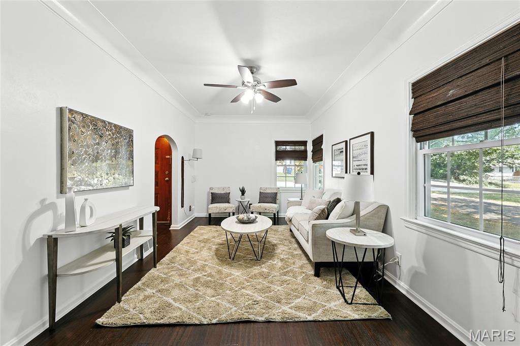 St Louis, Missouri 63114, United States, 3 Bedrooms Bedrooms, ,2 BathroomsBathrooms,Residential,Pending,189908