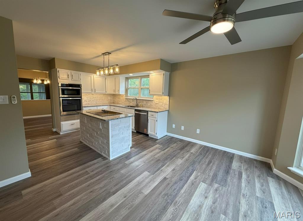 Wedgewood #2 - Residential