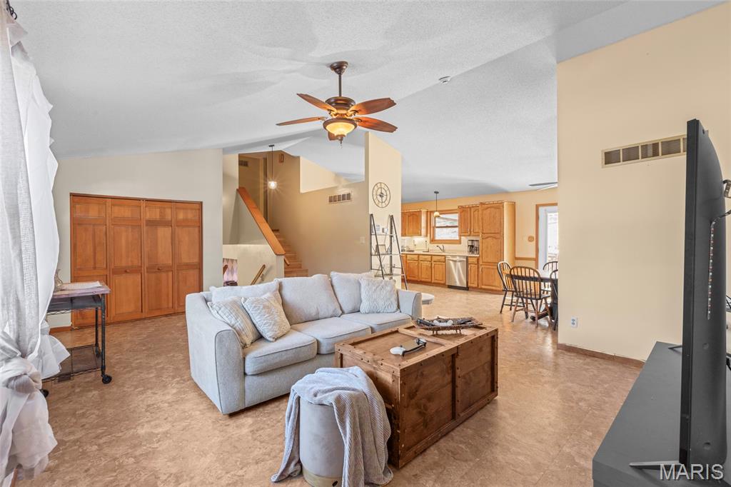 Hillcrest - Residential