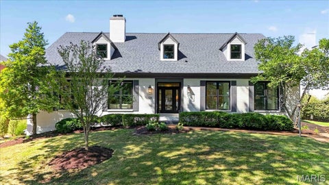Photo of 125 Crandon Drive, St Louis, MO 63105 (MLS # 26028394)