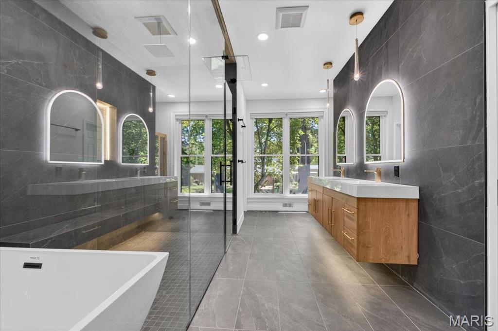 Clayton Gardens 4 - Residential