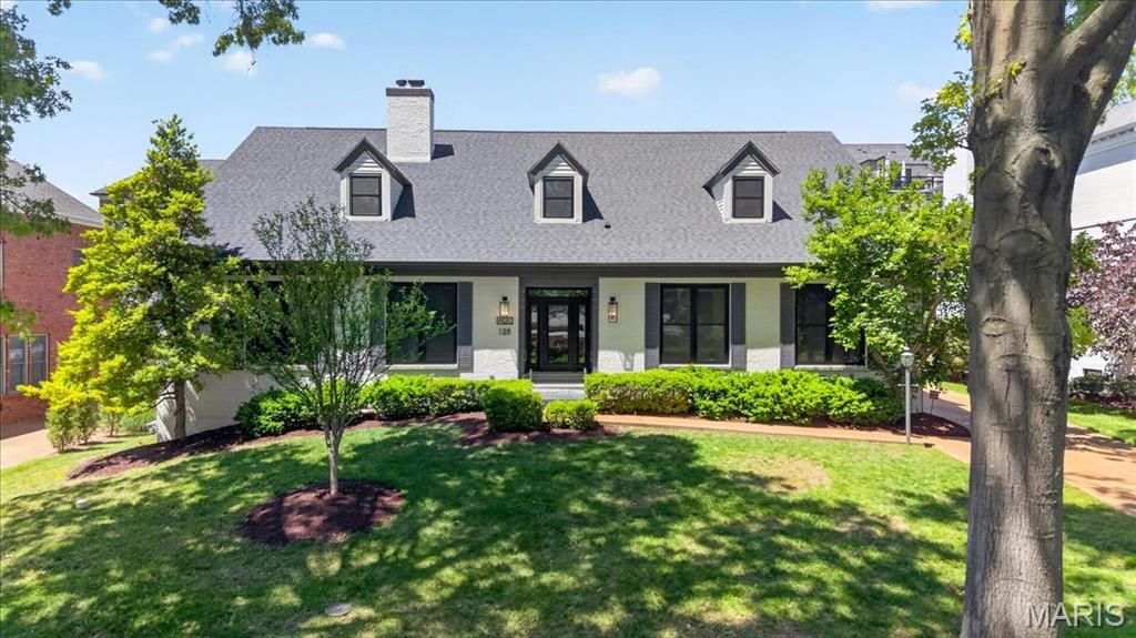 Photo of 125 Crandon Drive, St Louis, MO 63105 (MLS # 26028394)