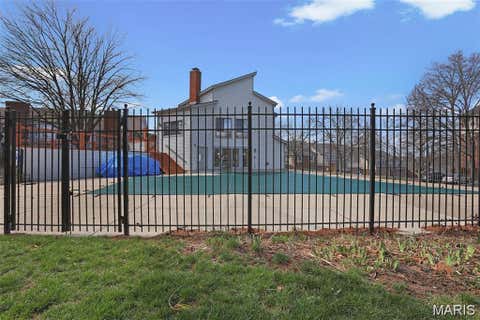 Tiny photo for 1003 Nobleman Drive, Creve Coeur, MO 63146 (MLS # 26029264)