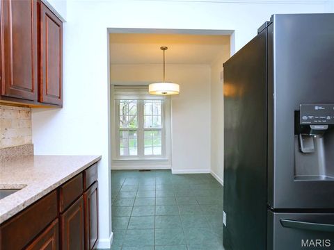 Tiny photo for 1003 Nobleman Drive, Creve Coeur, MO 63146 (MLS # 26029264)