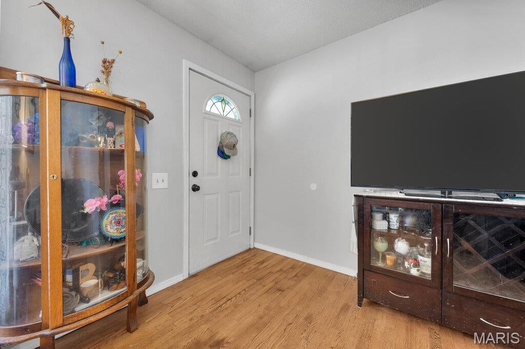 Photo of 2448 Village Glen Court, Maryland Heights, MO 63043 (MLS # 26067759)