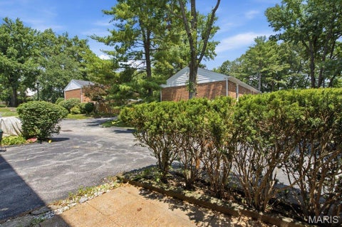 Tiny photo for 13423 Forestlac Drive, Chesterfield, MO 63141 (MLS # 26067355)