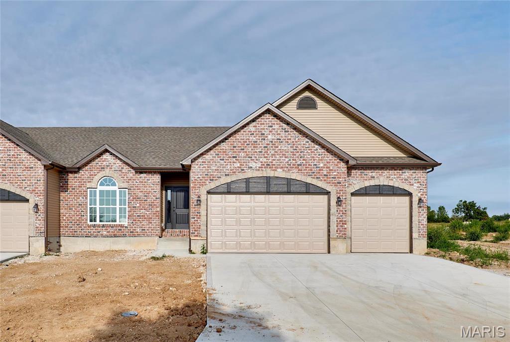 121 Canyon Creek Circle