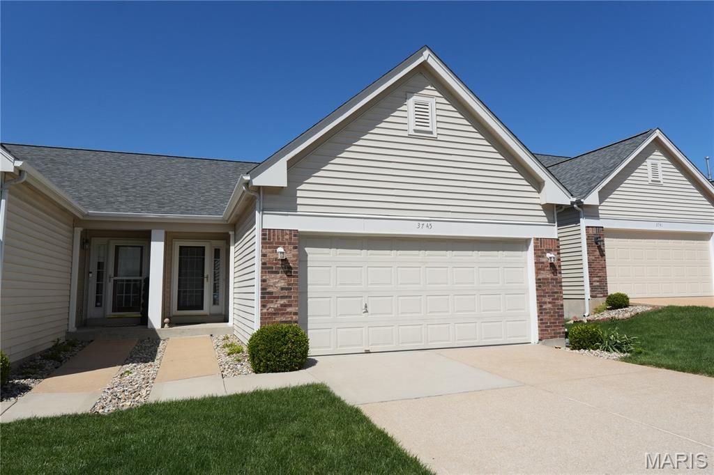 Photo of 3745 Southern Manor Drive, St Louis, MO 63125 (MLS # 26020114)