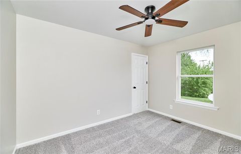 Tiny photo for 281 West Avenue, Winfield, MO 63389 (MLS # 25055442)