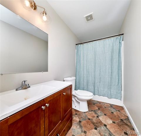Tiny photo for 281 West Avenue, Winfield, MO 63389 (MLS # 25055442)