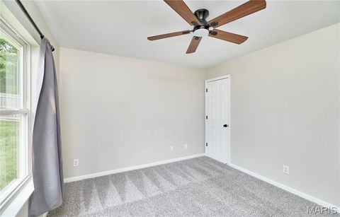 Tiny photo for 281 West Avenue, Winfield, MO 63389 (MLS # 25055442)