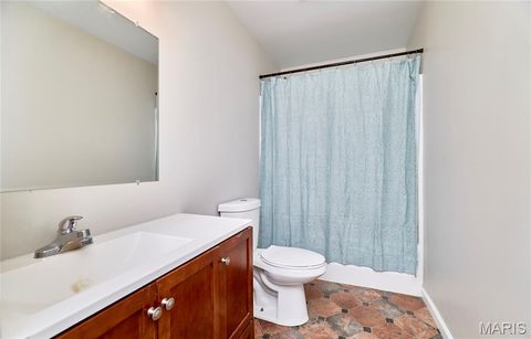 Tiny photo for 281 West Avenue, Winfield, MO 63389 (MLS # 25055442)
