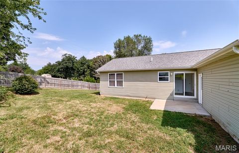 Tiny photo for 281 West Avenue, Winfield, MO 63389 (MLS # 25055442)