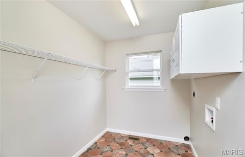 Tiny photo for 281 West Avenue, Winfield, MO 63389 (MLS # 25055442)
