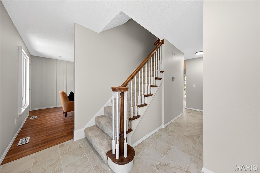 Meadowbrook Farm 1 - Residential