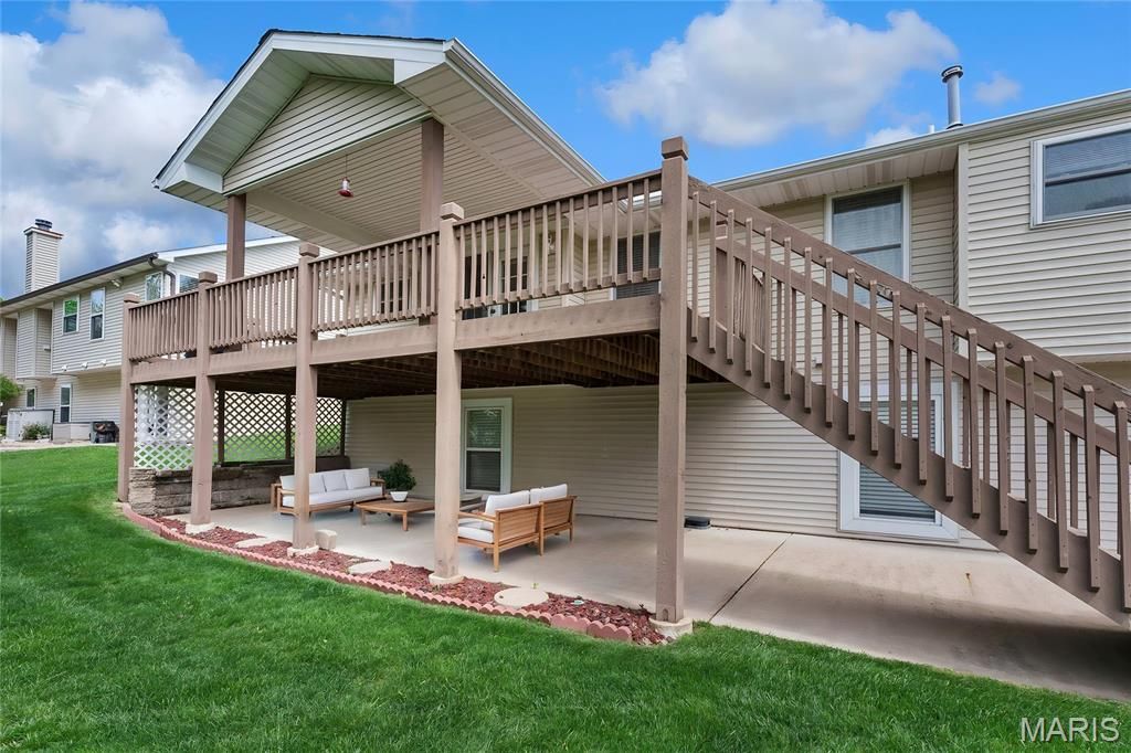 Photo of 1848 Summitview Drive, St Charles, MO 63303 (MLS # 26024883)