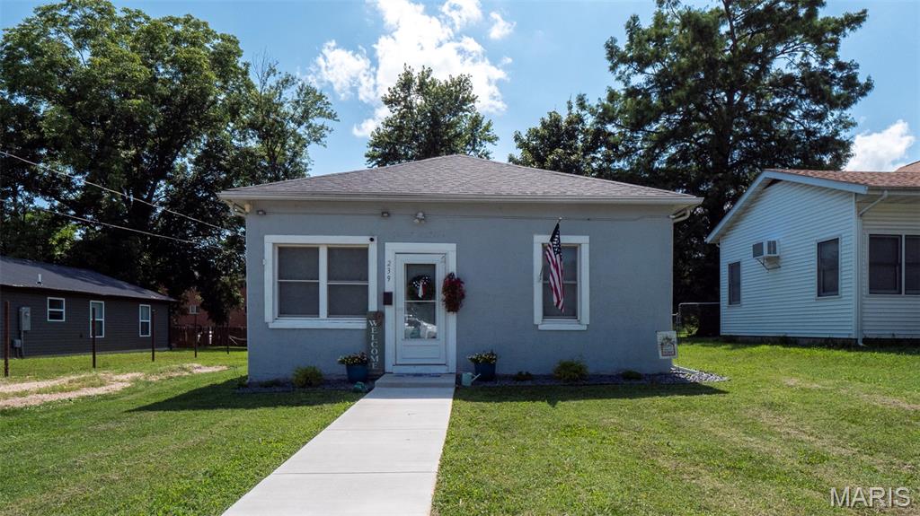 239 Center Street