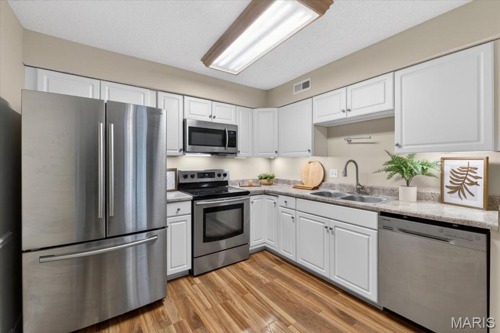Victoria Crossing Condo Ph Two - Residential