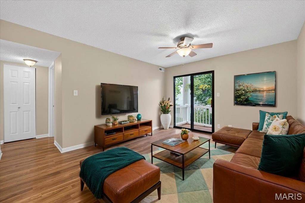 Victoria Crossing Condo Ph Two - Residential