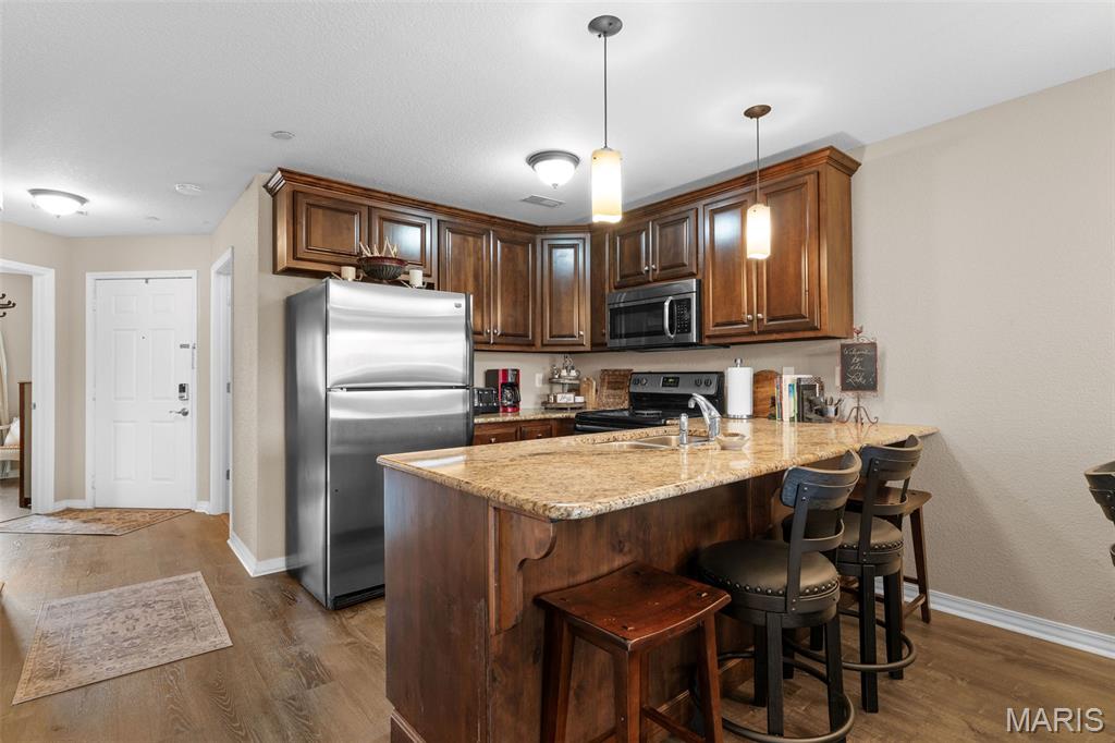 Emerald Pointe - Residential