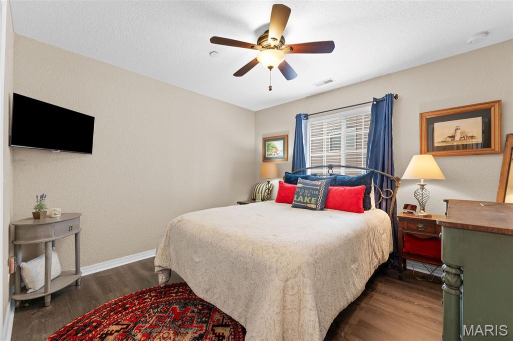 Emerald Pointe - Residential