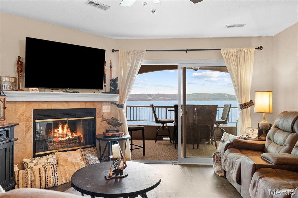 Emerald Pointe - Residential