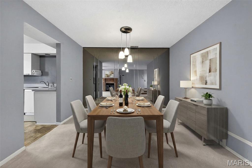 Royal Pines Condo 1 Second - Residential