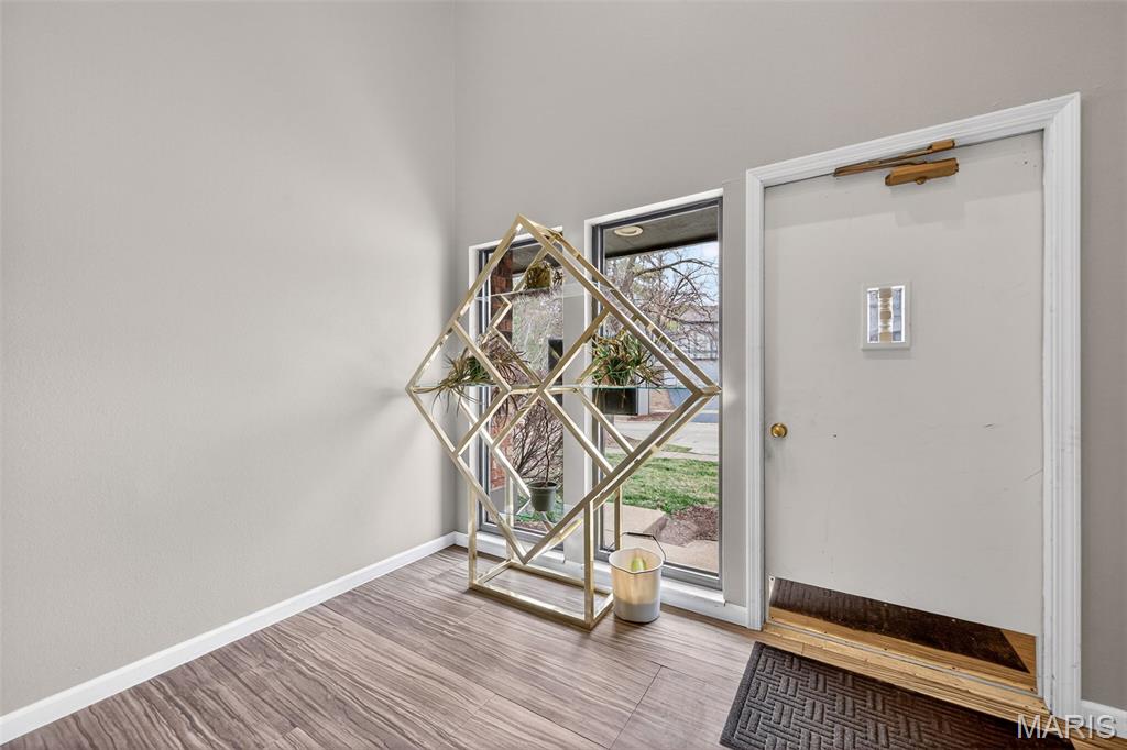 Royal Pines Condo 1 Second - Residential