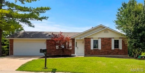 Photo of 1068 Apricot Drive, St Charles, MO 63301 (MLS # 26060043)