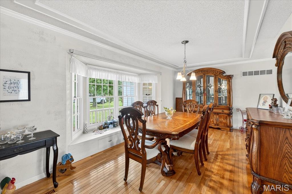 De Soto, Missouri 63020, United States, 3 Bedrooms Bedrooms, ,4 BathroomsBathrooms,Residential,Active,173632