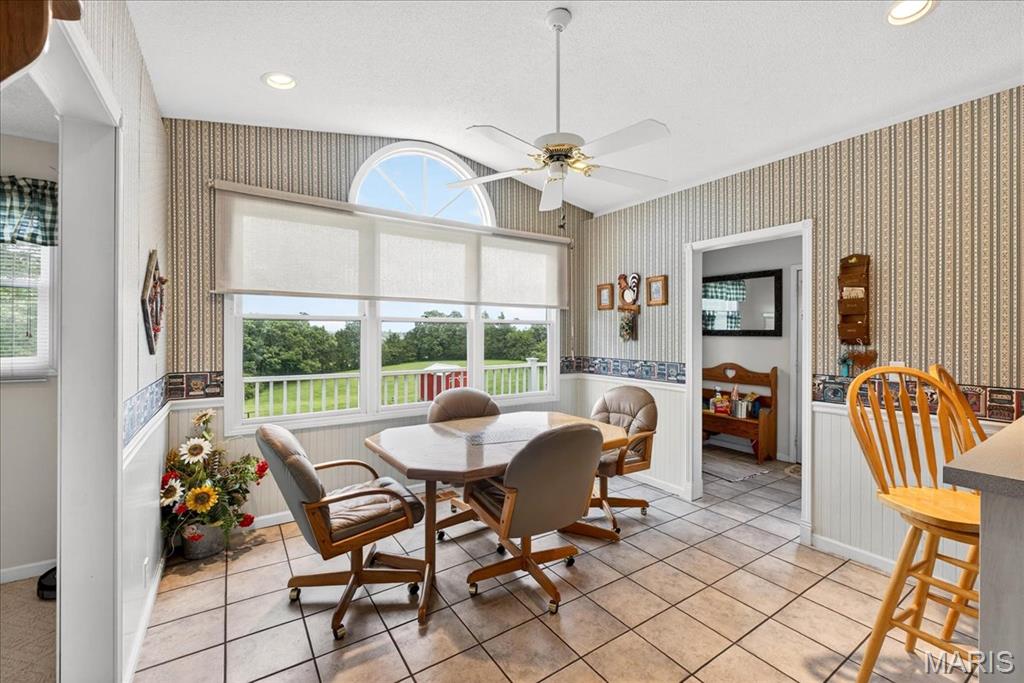 De Soto, Missouri 63020, United States, 3 Bedrooms Bedrooms, ,4 BathroomsBathrooms,Residential,Active,173632