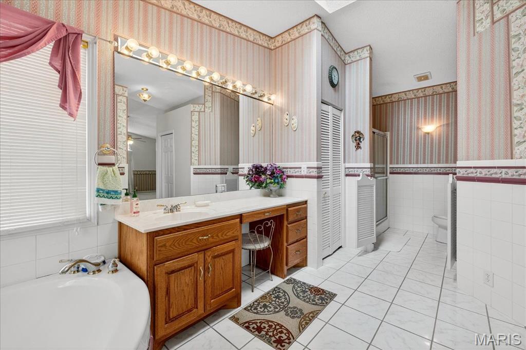 De Soto, Missouri 63020, United States, 3 Bedrooms Bedrooms, ,4 BathroomsBathrooms,Residential,Active,173632