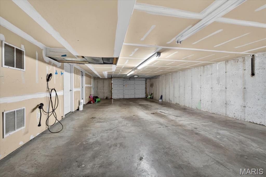 Residences Of Tulane Condo The - Residential Lease