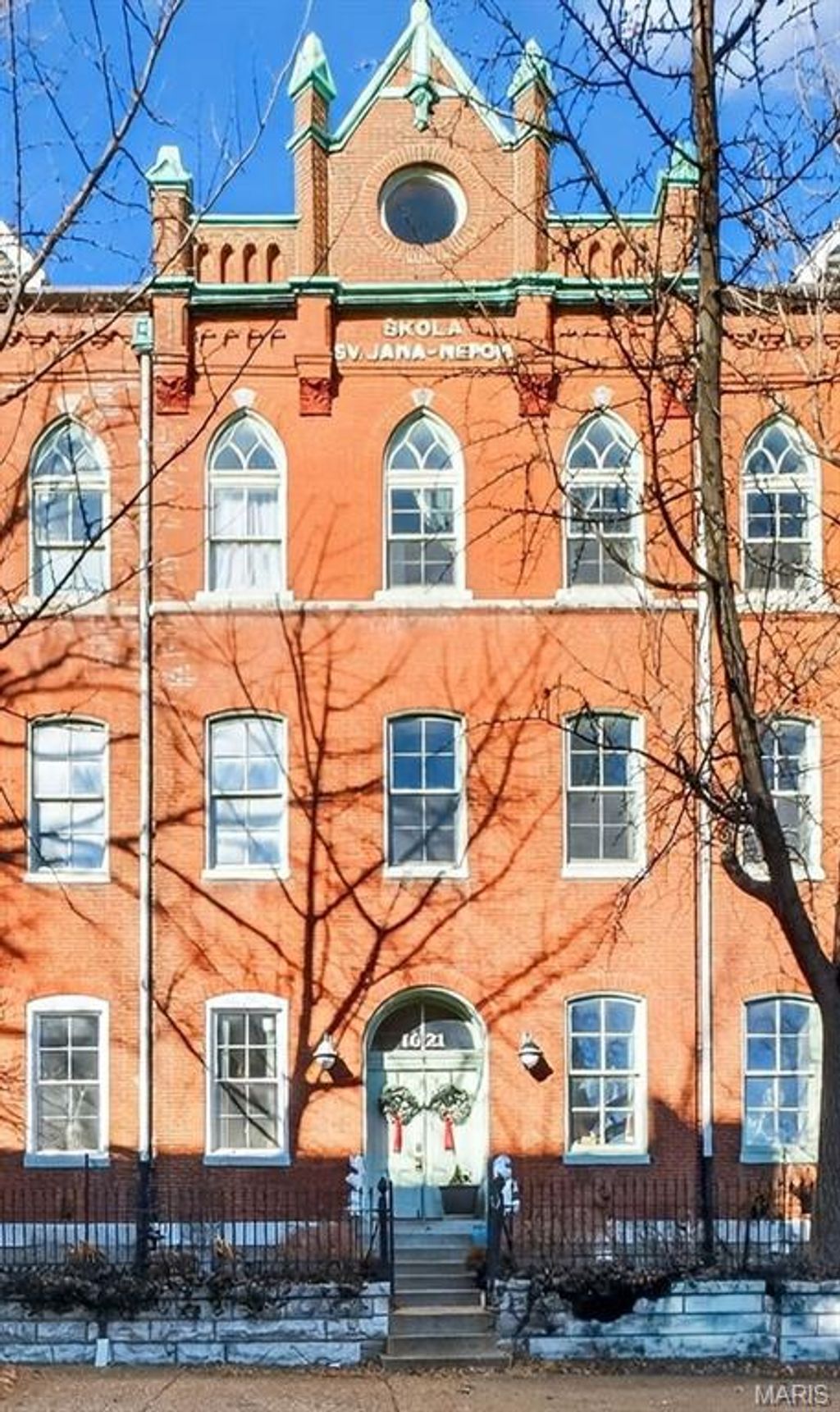 Photo of 1621 S 11th Street #D, St Louis, MO 63104 (MLS # 26003126)