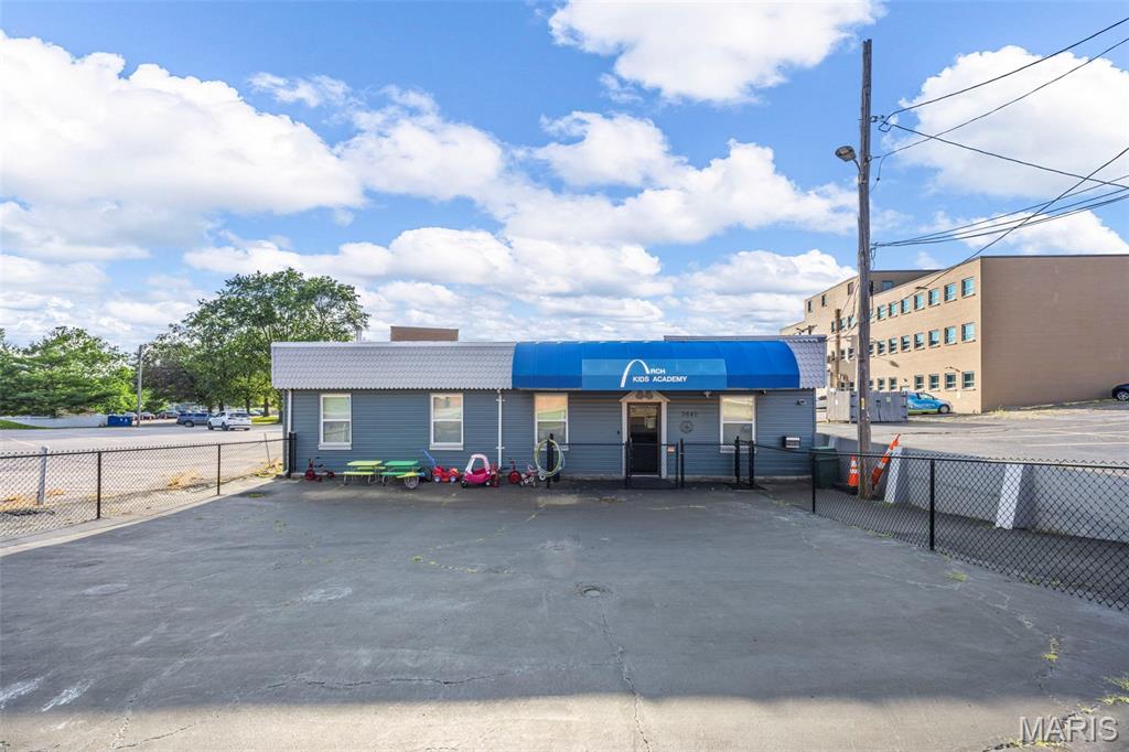 Oehlers Place - Commercial Sale