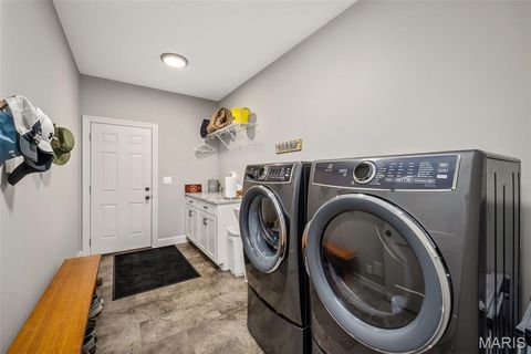 Tiny photo for 456 Westridge Drive, Troy, MO 63379 (MLS # 25050028)