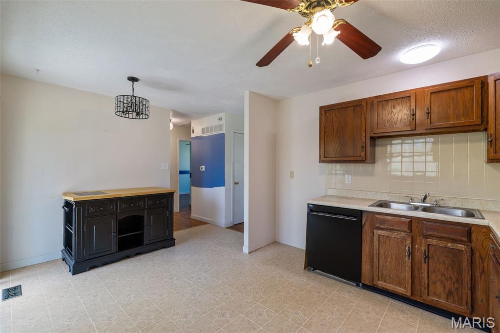 Shadowoak 2 - Residential