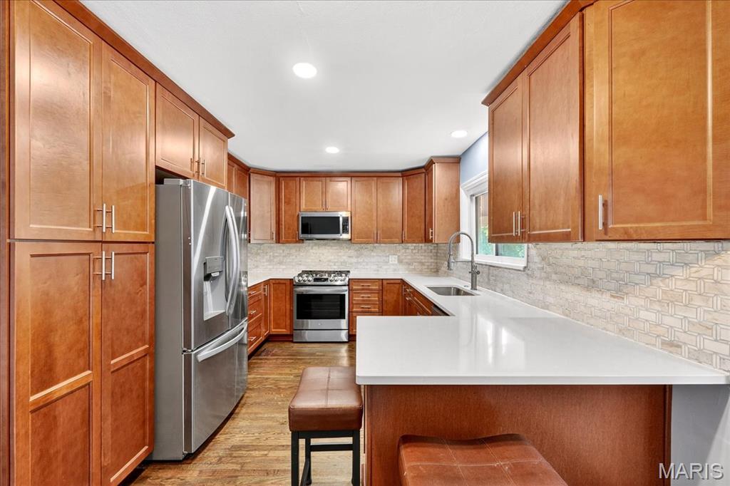 St Louis, Missouri 63114, United States, 3 Bedrooms Bedrooms, ,2 BathroomsBathrooms,Residential,Active,221777