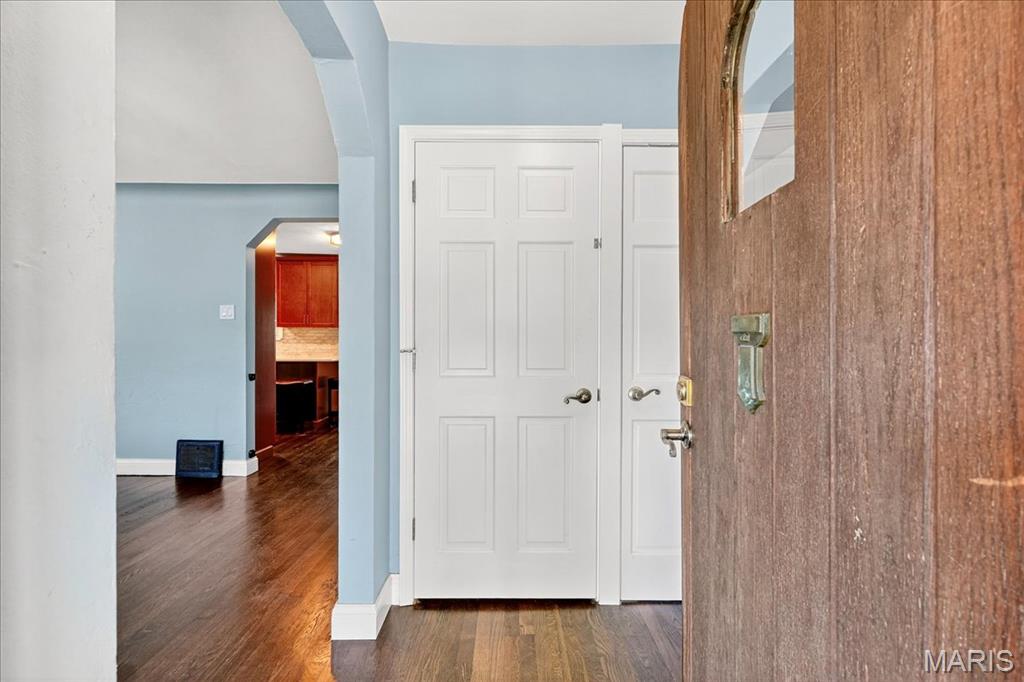 St Louis, Missouri 63114, United States, 3 Bedrooms Bedrooms, ,2 BathroomsBathrooms,Residential,Active,221777