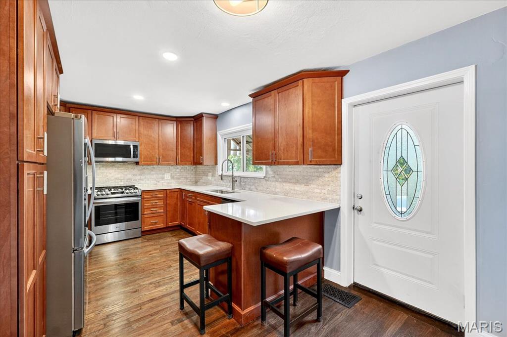 St Louis, Missouri 63114, United States, 3 Bedrooms Bedrooms, ,2 BathroomsBathrooms,Residential,Active,221777