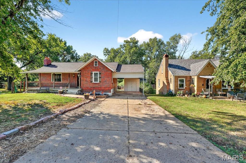 St Louis, Missouri 63114, United States, 3 Bedrooms Bedrooms, ,2 BathroomsBathrooms,Residential,Active,221777