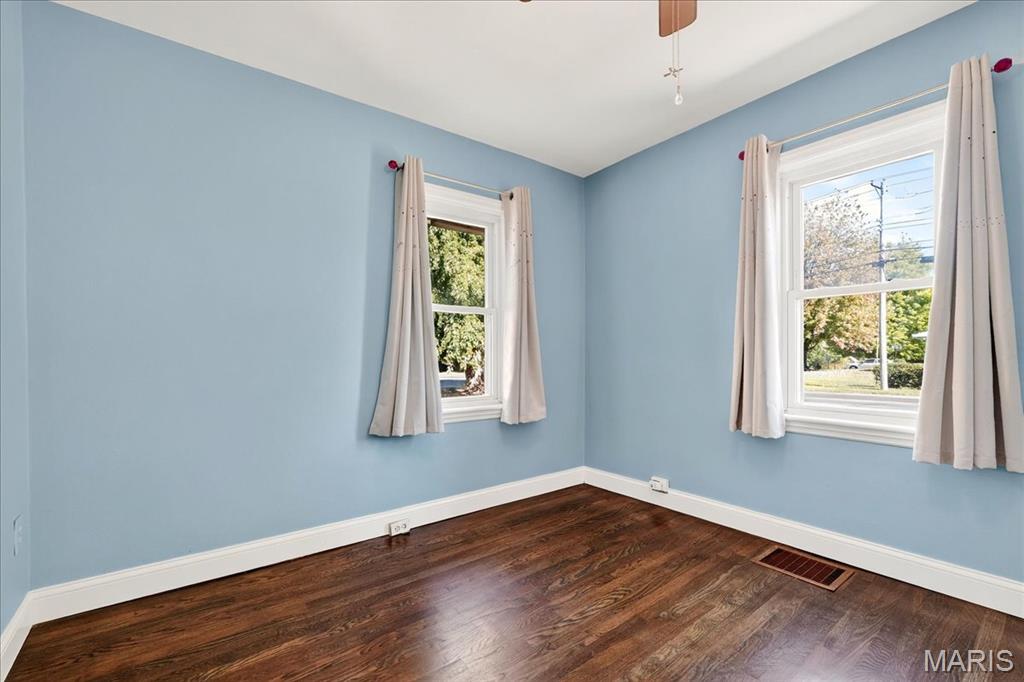 St Louis, Missouri 63114, United States, 3 Bedrooms Bedrooms, ,2 BathroomsBathrooms,Residential,Active,221777