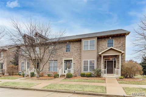 Photo of 512 Queens Court Place, St Peters, MO 63376 (MLS # 26031032)