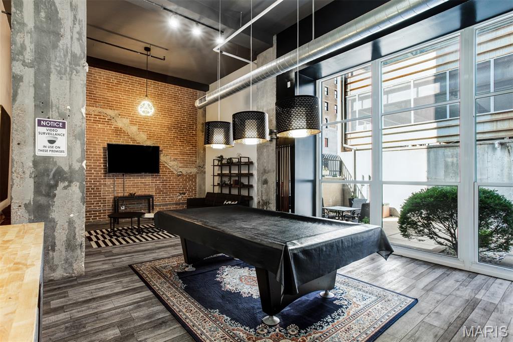 St Louis, Missouri 63103, United States, 2 Bedrooms Bedrooms, ,2 BathroomsBathrooms,Residential,Active,254506