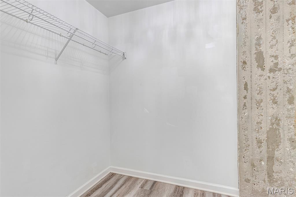 St Louis, Missouri 63103, United States, 2 Bedrooms Bedrooms, ,2 BathroomsBathrooms,Residential,Active,254506