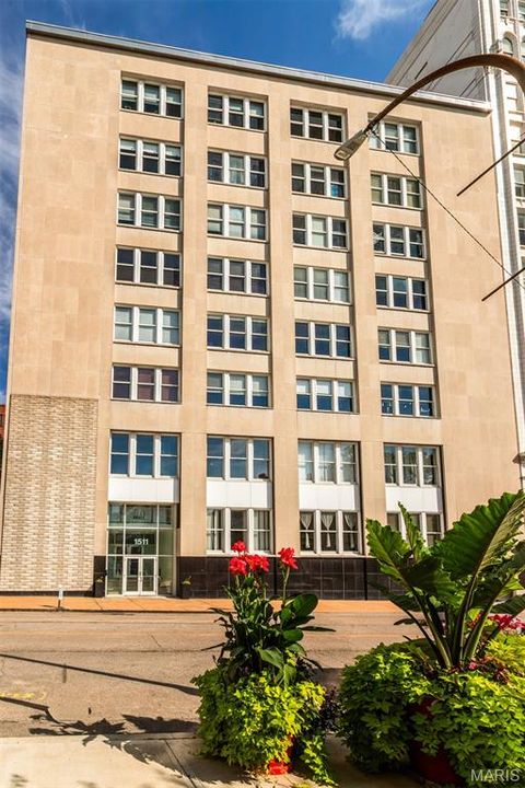 1511 Locust Street 304 St Louis MO 63103
