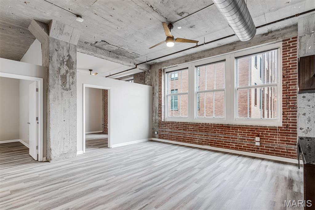 St Louis, Missouri 63103, United States, 2 Bedrooms Bedrooms, ,2 BathroomsBathrooms,Residential,Active,254506