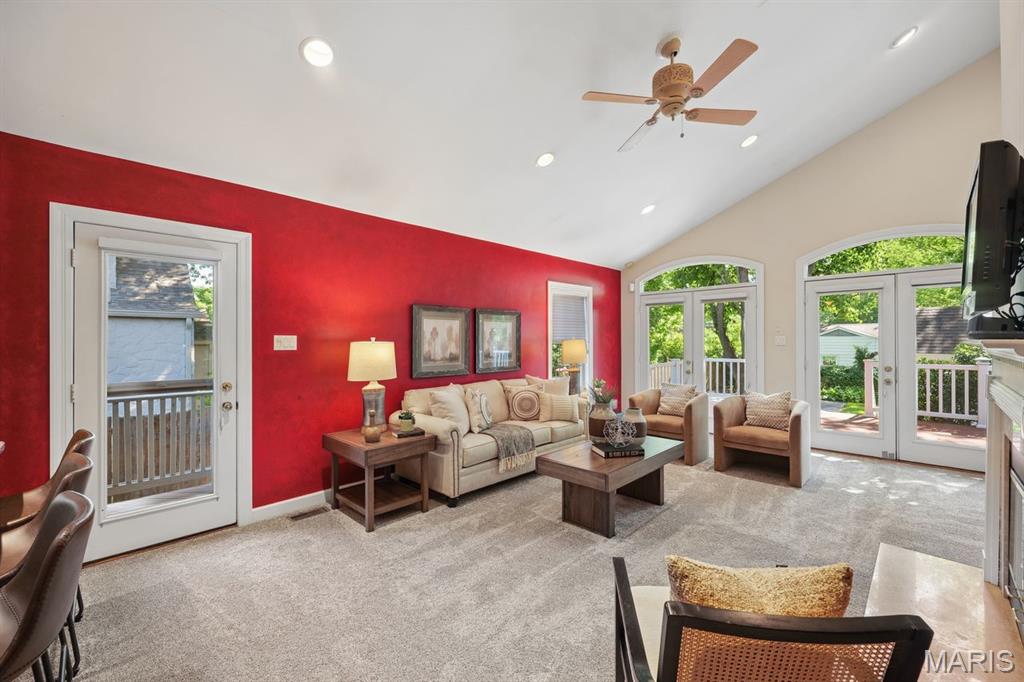 South Moreland Place - Residential