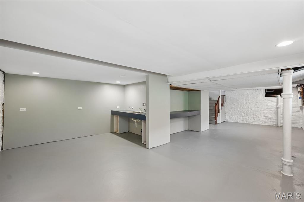 South Moreland Place - Residential